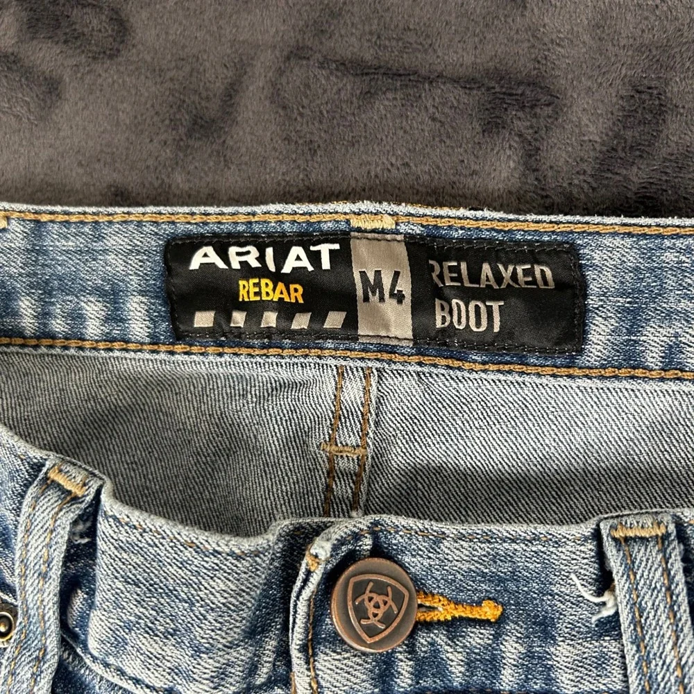 Ariat Rebar M4 Relaxed Boot Jeans Mens 33x32 Blue Light Wash Distressed Workwear